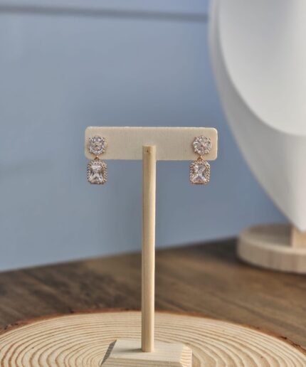Silver earring with white zircon stone