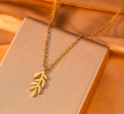 Ready to Ship 18K Gold Plated 316L Stainless Steel Leaf Necklace for Women Olive Branch Pendant Nature Jewelry