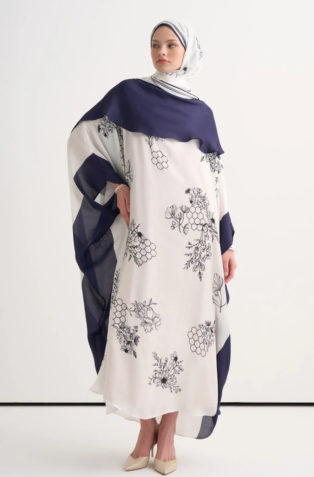 peonia-cream-shawl-collar-kaftan-1 Peonia cream shawl collar kaftan by Tülin Moda